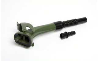 Как перекачать бензин из канистры в бак: несколько полезных правил для безопасности