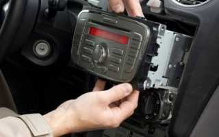 Как снять автомагнитолу без ключей: что нужно знать