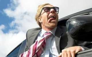 Запах бензина из выхлопной трубы на холодную, причины и последствия