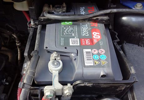 Форд фокус 2 замена аккумулятора