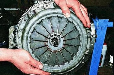 Как правильно поставить диск сцепления на газель?