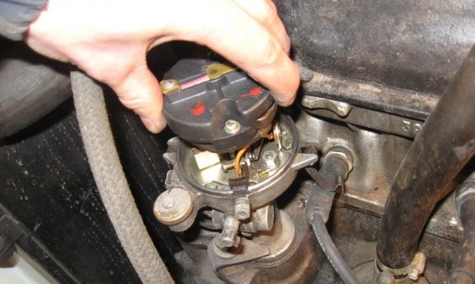 Расположение корпуса трамблёра