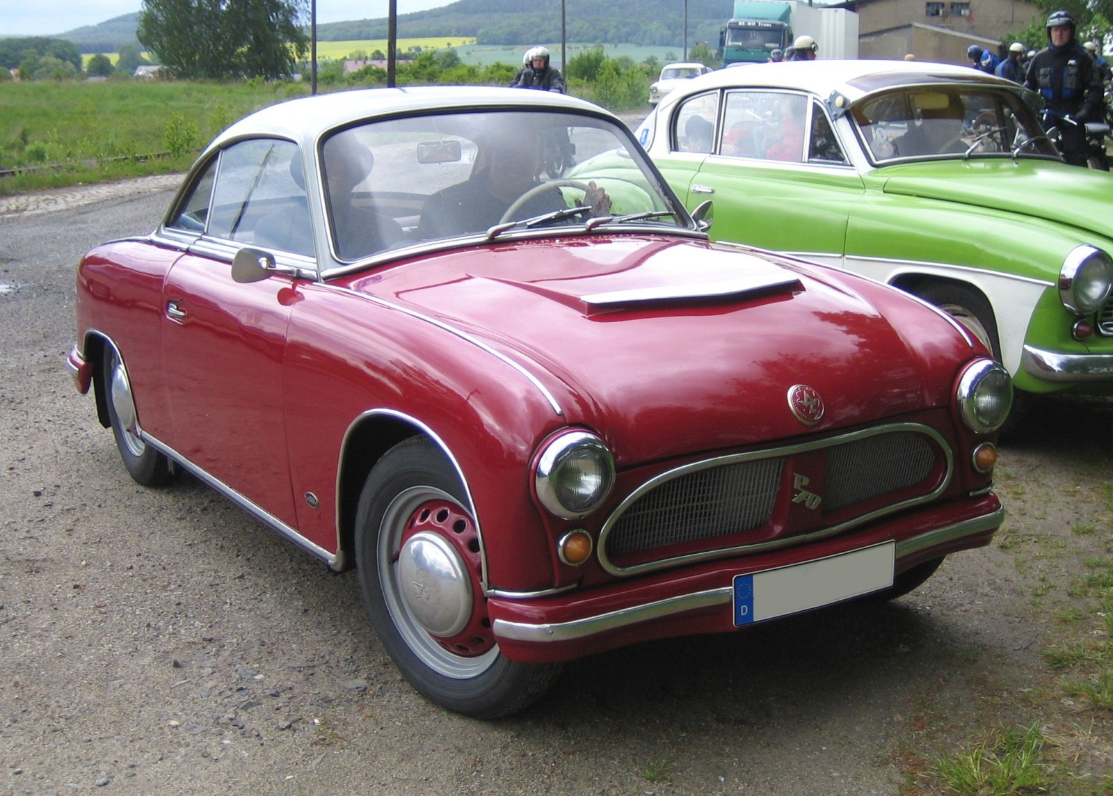 Модель Trabant P70